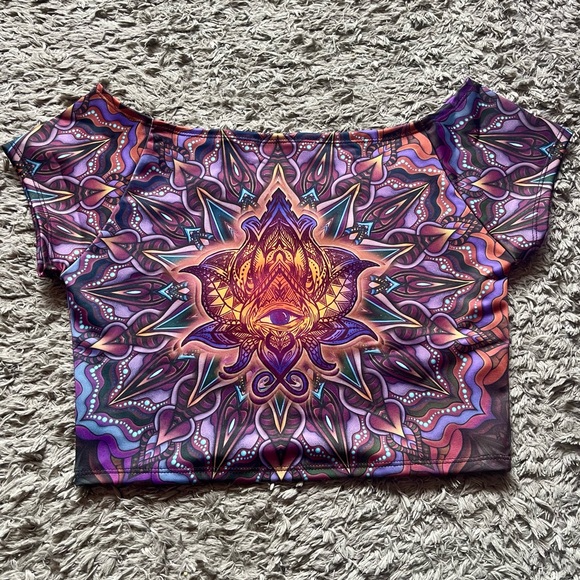 “All Seeing Eye” Crop Top 👁 - Picture 1 of 2